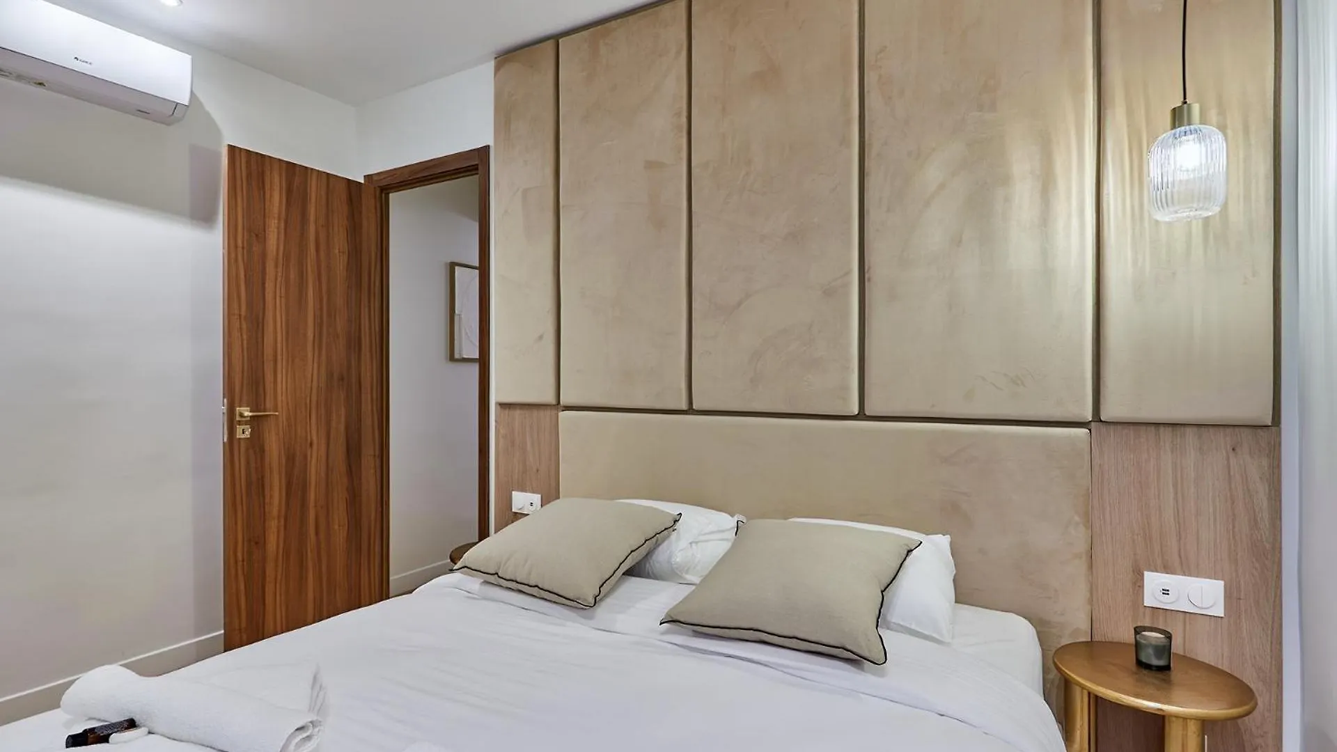 Superb Apartment Center Of Paris By Studio Prestige